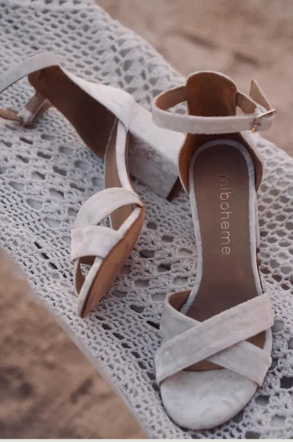 Block-Heel Clara White Velvet