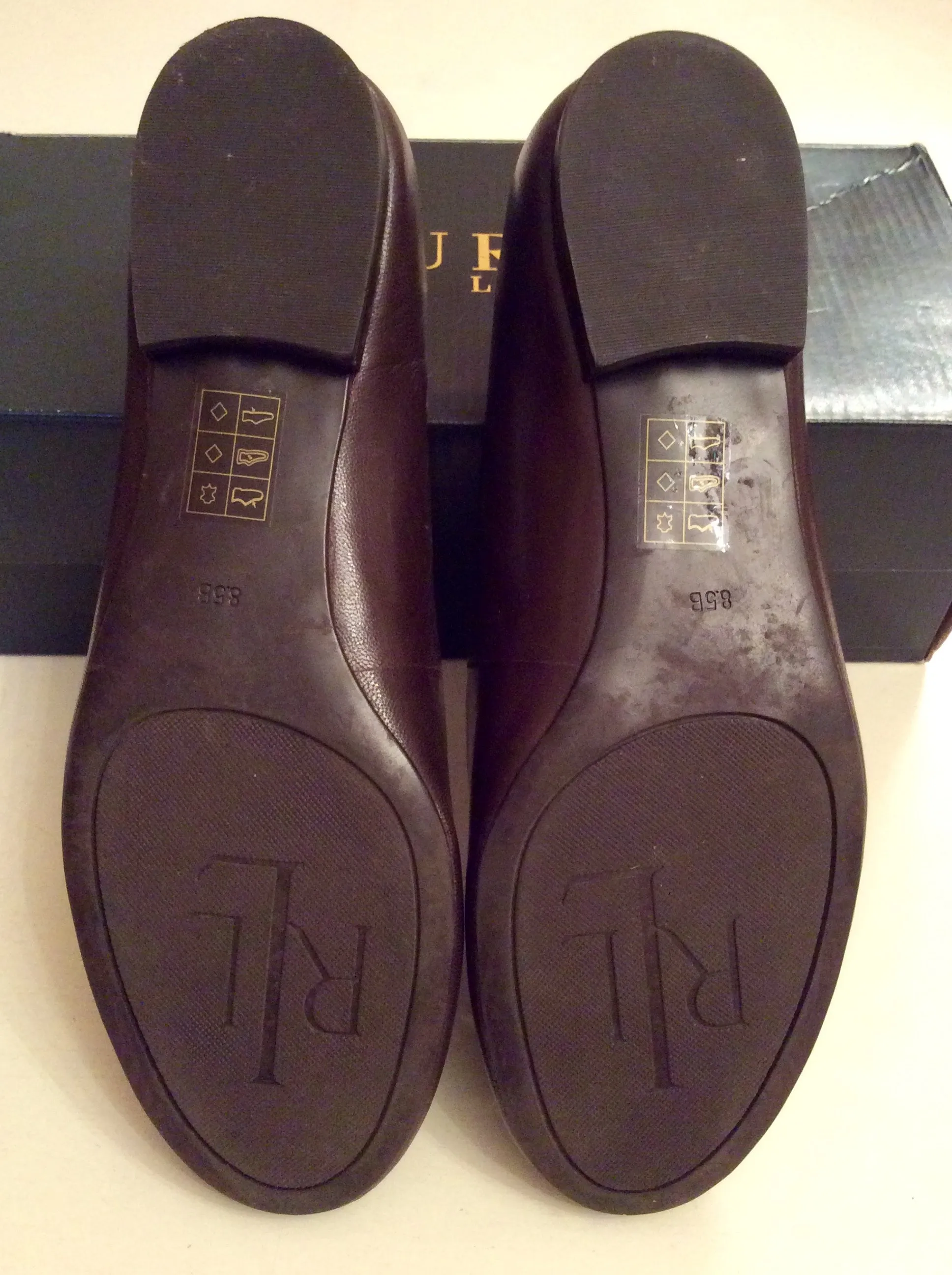 BRAND NEW RALPH LAUREN DARK BROWN LEATHER FLATS SIZE 6.5/40