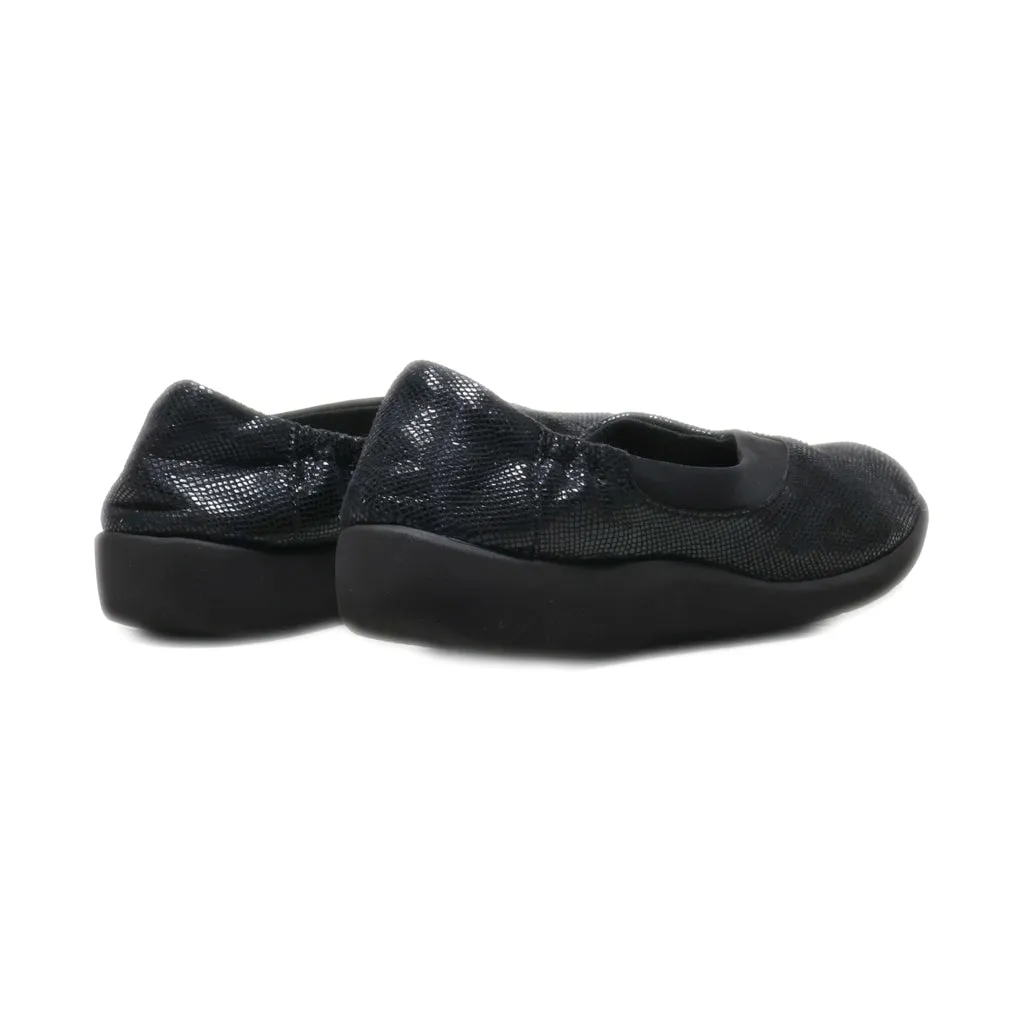 Clarks Ballerinas Fabric Black Colour For Women
